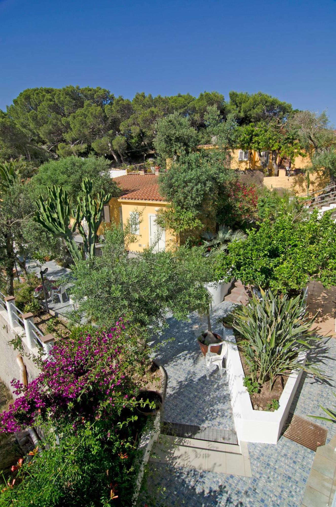 Hotel Paola Carloforte  Luaran gambar
