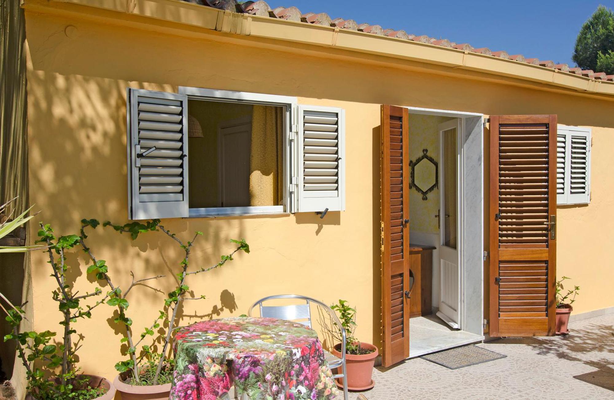 Hotel Paola Carloforte  Luaran gambar